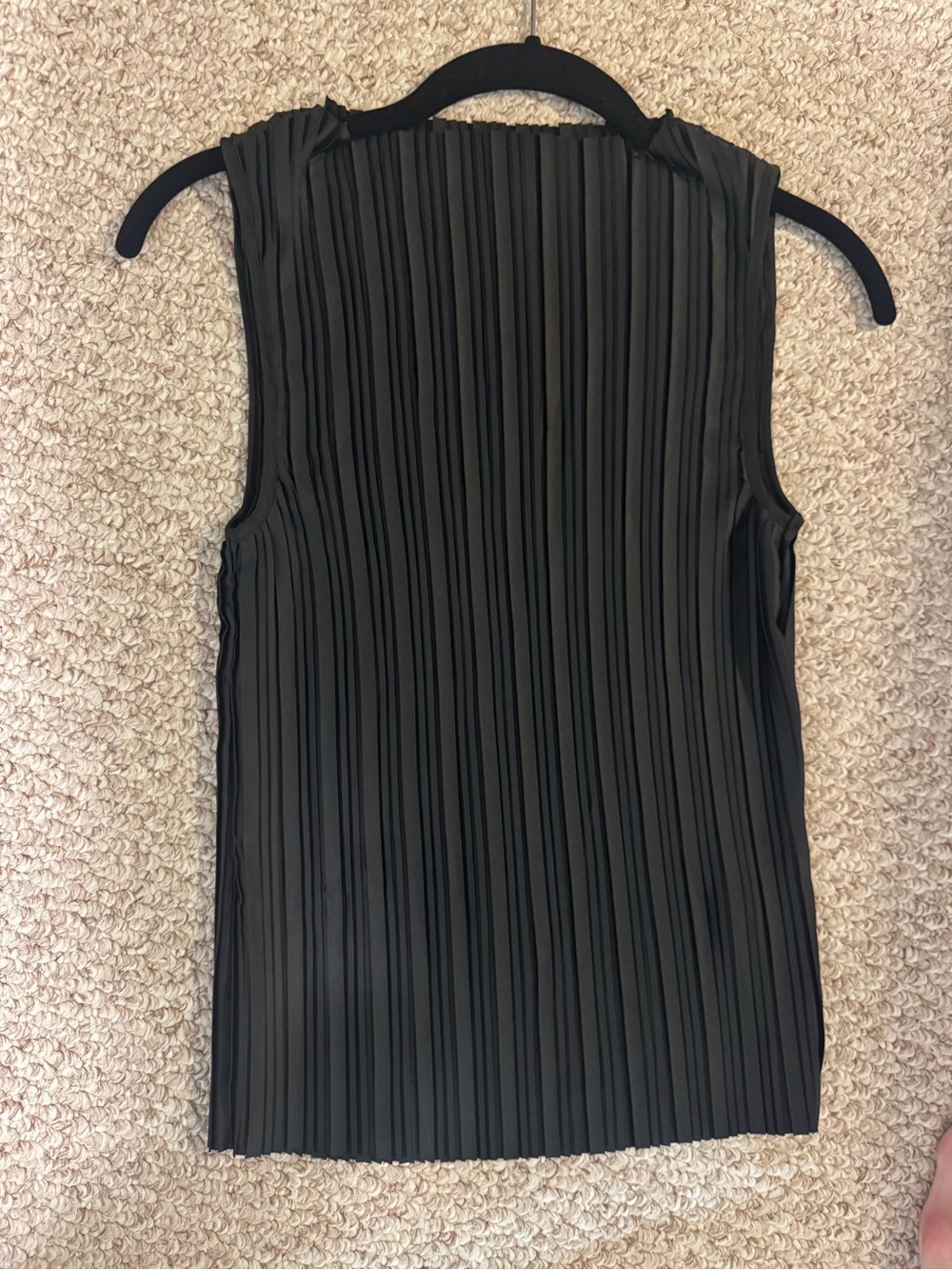 WAYF Gillian Pleated Mock Neck Top Tank Black
XS Plissé Accordion 71436WCH